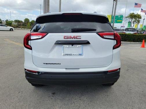 2023 GMC Terrain SLE