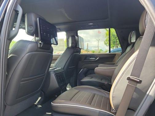 2025 GMC Yukon Denali Ultimate