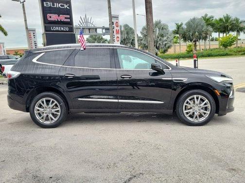 2024 Buick Enclave Essence