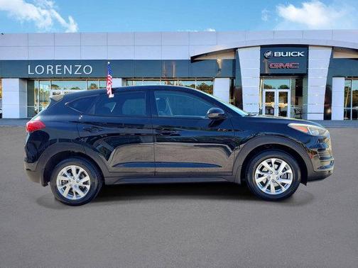 Black Noir Pearl 2019 Hyundai TUCSON SE