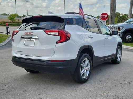 2022 GMC Terrain SLE