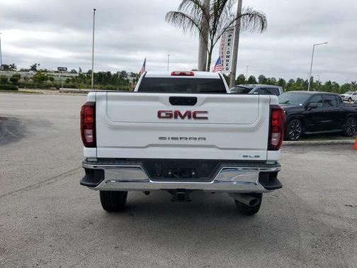 2024 GMC Sierra 2500 SLE