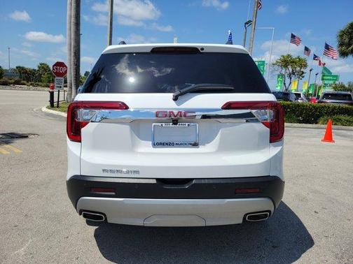 2022 GMC Acadia SLE