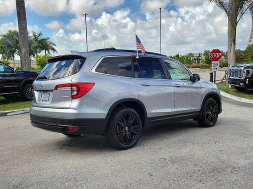 Lunar Silver Metallic 2021 Honda Pilot Special Edition