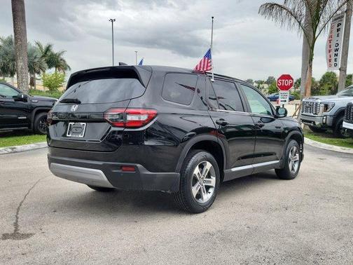 2023 Honda Pilot EX-L 7-Passenger