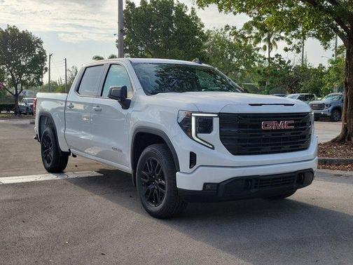 2025 GMC Sierra 1500 Elevation