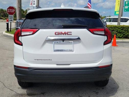 2022 GMC Terrain SLE