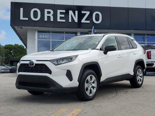 2020 Toyota RAV4 LE