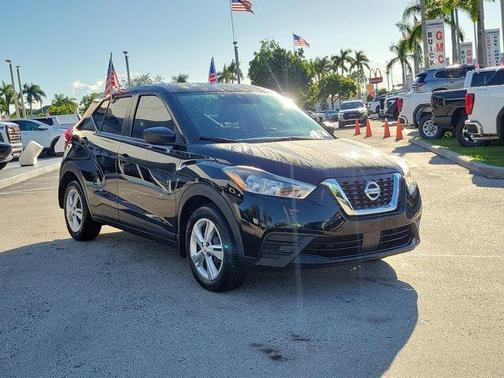 2020 Nissan Kicks S
