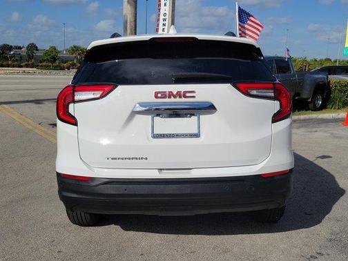 2022 GMC Terrain SLE