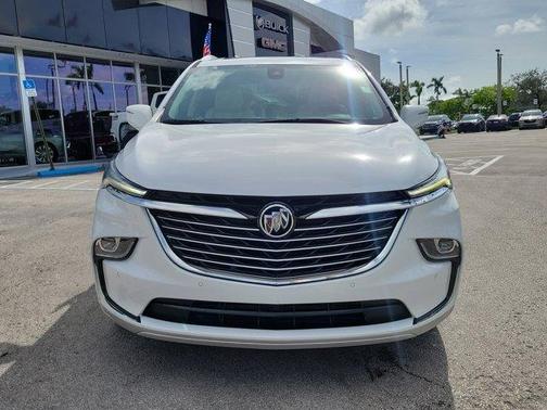 2022 Buick Enclave Essence