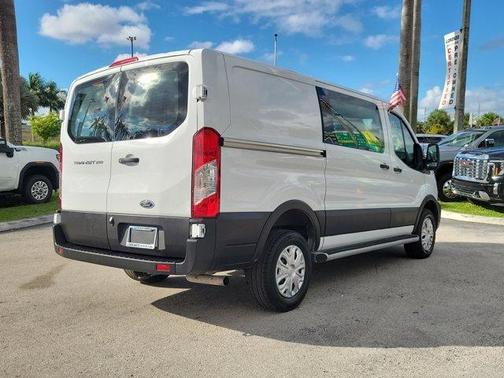 2024 Ford Transit-250 T250