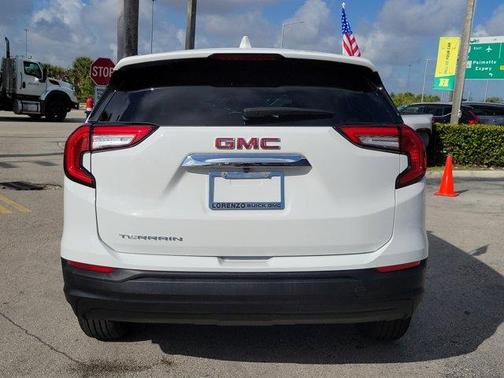 2022 GMC Terrain SLE