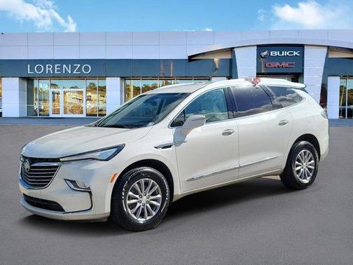 2022 Buick Enclave Essence