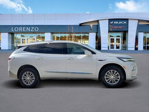2022 Buick Enclave Essence