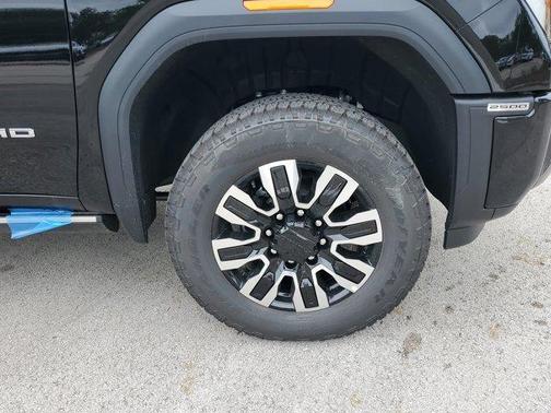 2025 GMC Sierra 2500 Denali Ultimate