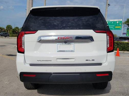2022 GMC Yukon XL SLE