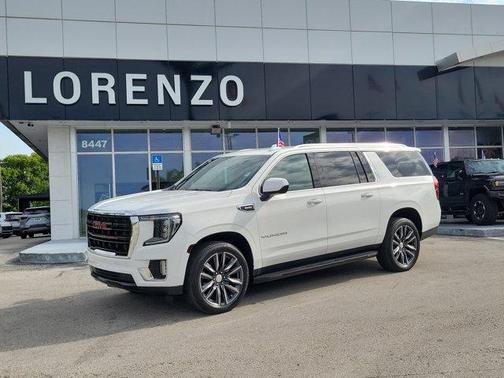 2022 GMC Yukon XL SLE