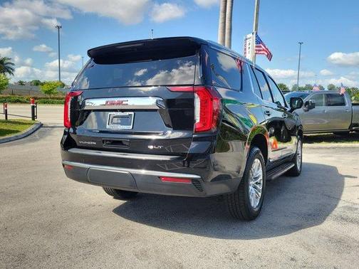 2021 GMC Yukon SLT