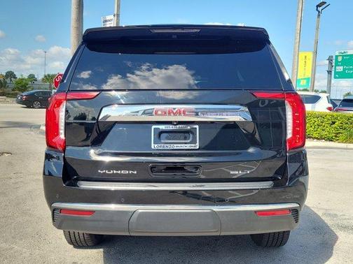 2021 GMC Yukon SLT