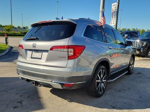2021 Honda Pilot Touring 7-Passenger