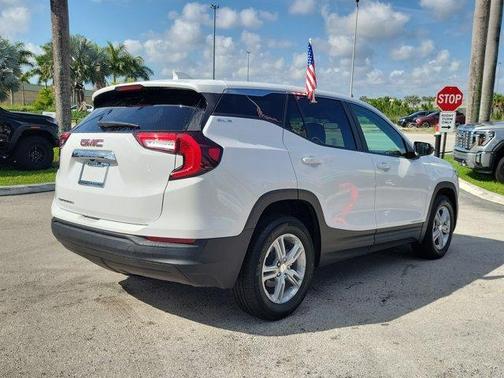 2023 GMC Terrain SLE
