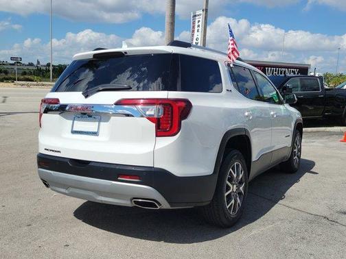 2022 GMC Acadia SLE