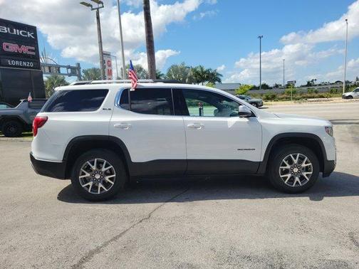 2022 GMC Acadia SLE