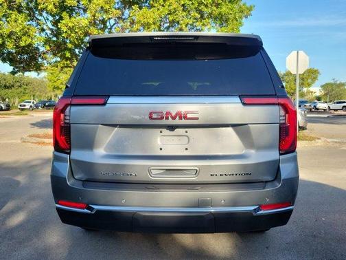 2025 GMC Yukon XL Elevation