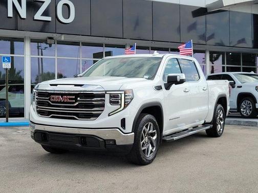 2024 GMC Sierra 1500 SLT