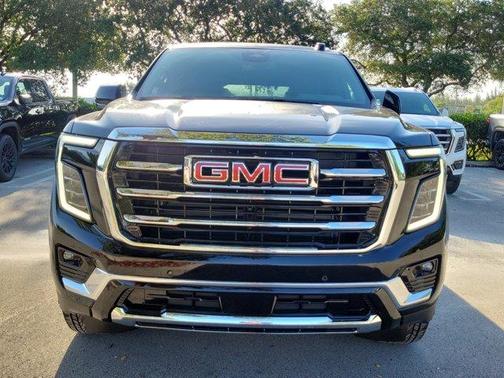 2025 GMC Yukon Elevation