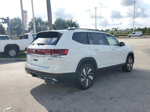 2025 Volkswagen Atlas 2.0T SE