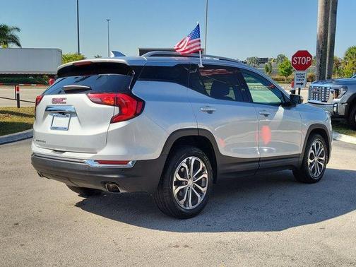 2020 GMC Terrain SLT