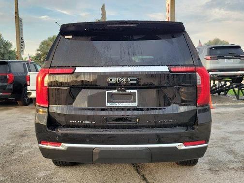 2025 GMC Yukon XL Elevation