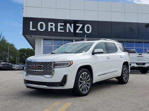 2022 GMC Acadia Denali