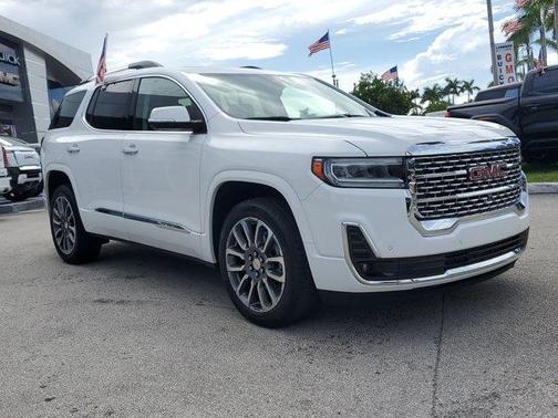 2022 GMC Acadia Denali