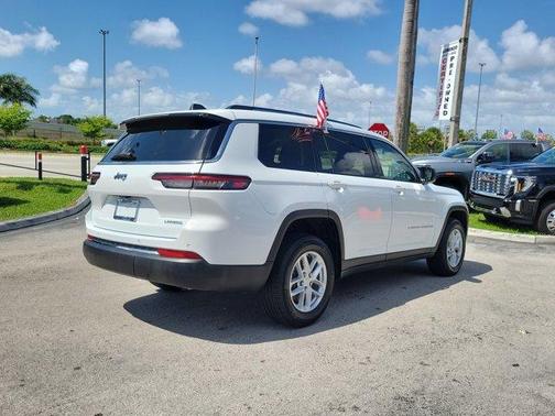 2023 Jeep Grand Cherokee L Laredo