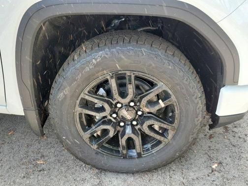 Summit White 2026 GMC Sierra 1500 Elevation