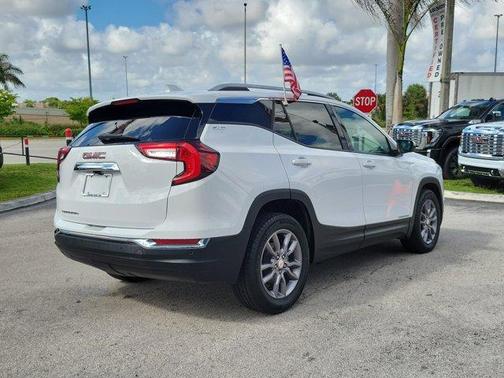 Summit White 2023 GMC Terrain SLT