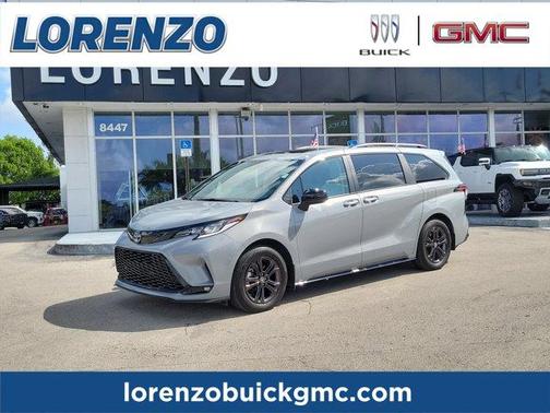 2025 Toyota Sienna XSE 7 Passenger