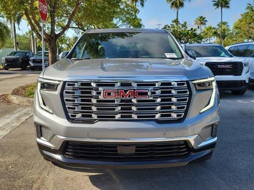 2025 GMC Acadia Denali