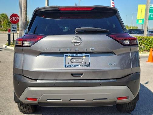 2022 Nissan Rogue SV