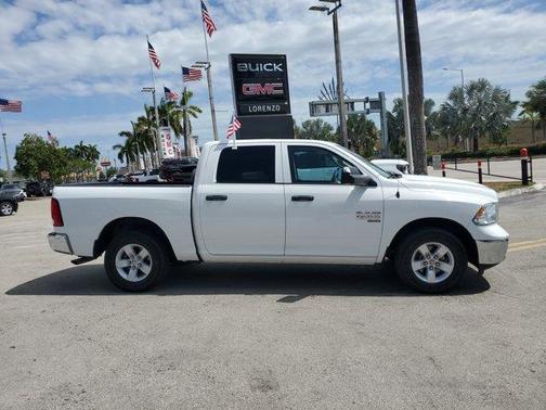 2022 RAM 1500 Classic SLT
