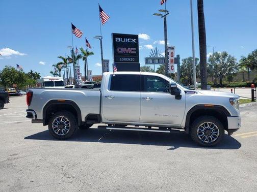 2023 GMC Sierra 3500 Denali