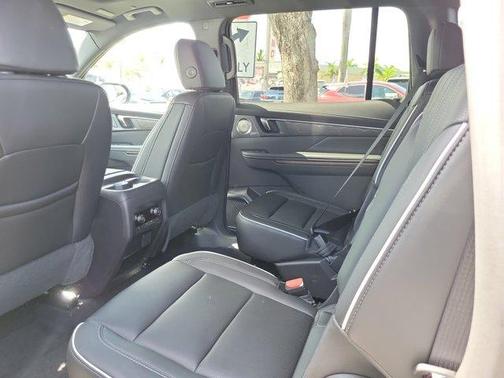 2025 Buick Enclave Avenir