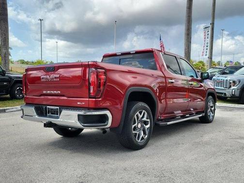 2022 GMC Sierra 1500 SLT