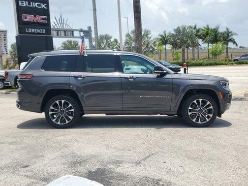 2022 Jeep Grand Cherokee L Overland