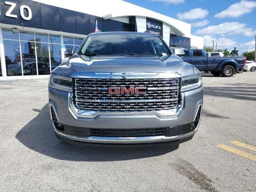 2022 GMC Acadia Denali