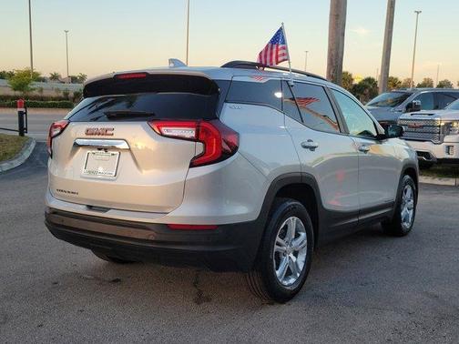 2022 GMC Terrain SLE