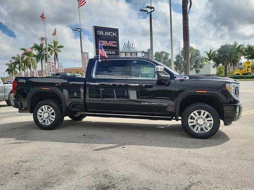 2023 GMC Sierra 2500 Denali